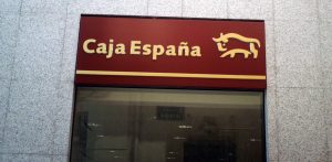 Caja España - CEISS (slide)