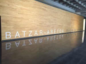 Universidad País Vasco. Sala de Juntas. Biblioteca.