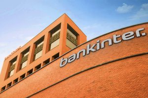 El préstamo multidivisa suscrito con Bankinter en el año 2008 no supera el doble control de transparencia y por lo tanto es nulo.