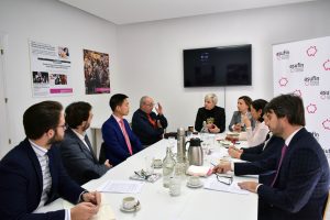 ASUFIN reunión con la comunidad china