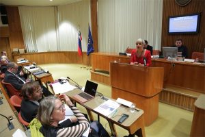 Patricia Suárez en el Congreso Esloveno sobre la visión europea sobre las soluciones sistémicas a los préstamos en divisas