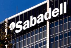 El Juzgado de Primera Instancia 7 de A Coruña declara la nulidad de la cláusula suelo de la hipoteca suscrita con Banco Sabadell en 2008.