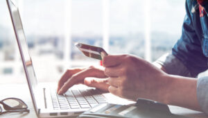 Las 5 estafas más comunes con tarjetas regalo