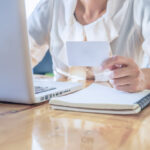 La banca només ofereix el compte de pagament bàsica, amb costos molt limitats, en el 15% dels casos