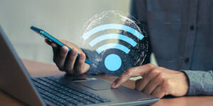 ¿Estás segur@ cuando usas una red WiFi pública?