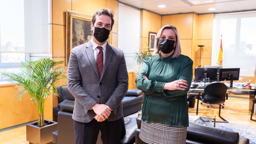 Reunion Secretario gral Tesoro Carlos Cuerpo