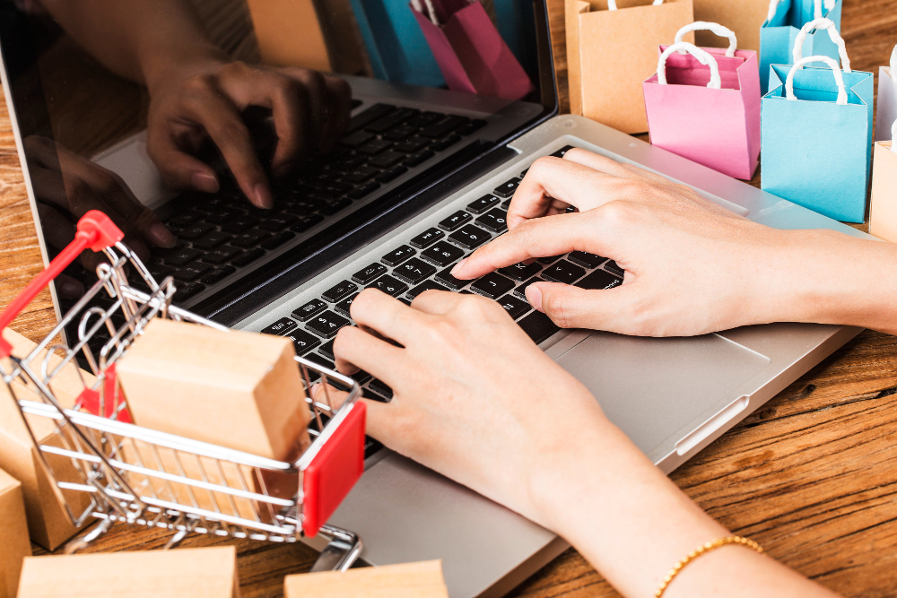Persona comprando online