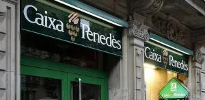Caixa Penedés (slide)