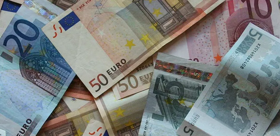 Euros, dinero