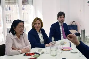 ASUFIN reunión con la comunidad china