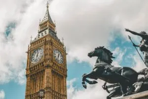 El Economista - Johnson propone un crowdfunding para que el Big Ben toque la noche del Brexit, a 50.000 libras por campanada
