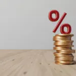 El coste de las comisiones sube un 3,5% a pesar de la subida de tipos y los beneficios bancarios