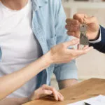 Alquilar o comprar: el panorama de la vivienda en España y su impacto en los consumidores