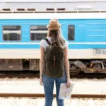 ¿Tu tren se retrasa o cancela? Estos son tus derechos y cómo reclamarlos