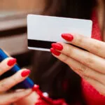 Saldo retenido en tarjetas prepago, ¿puede tu compañía quedarse con él?