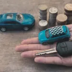 Productos vinculados y una última cuota que casi iguala el capital prestado: toda la verdad sobre la financiación de coches