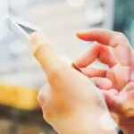 No, Hacienda no va a controlar tus ‘bizums’ particulares: desmentimos el bulo y te damos las claves